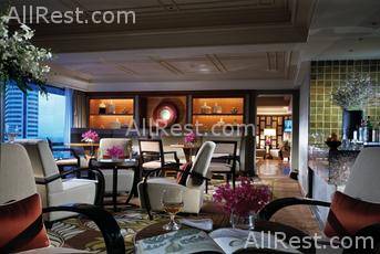 Royal Orchid Sheraton Hotel 19